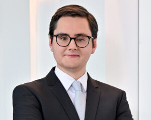 Dr. Maximilian Backhaus
