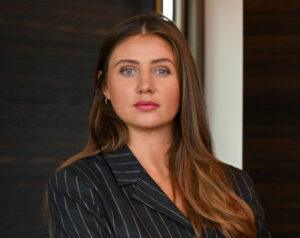 Rebecca Valentina Gester, Maîtrise en droit